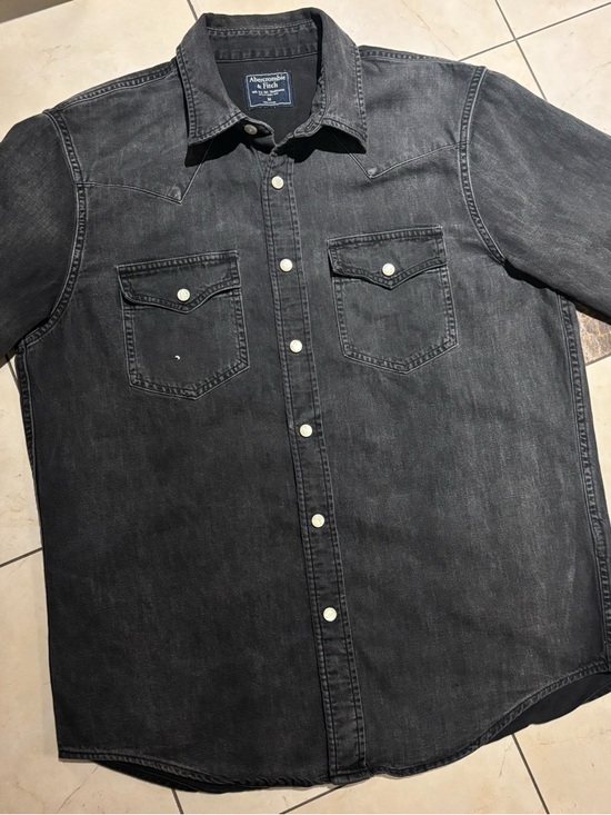 Abercrombie & Fitch Tops - Abercrombie & Fitch Women’s Black Washed Denim Classic Button-Down